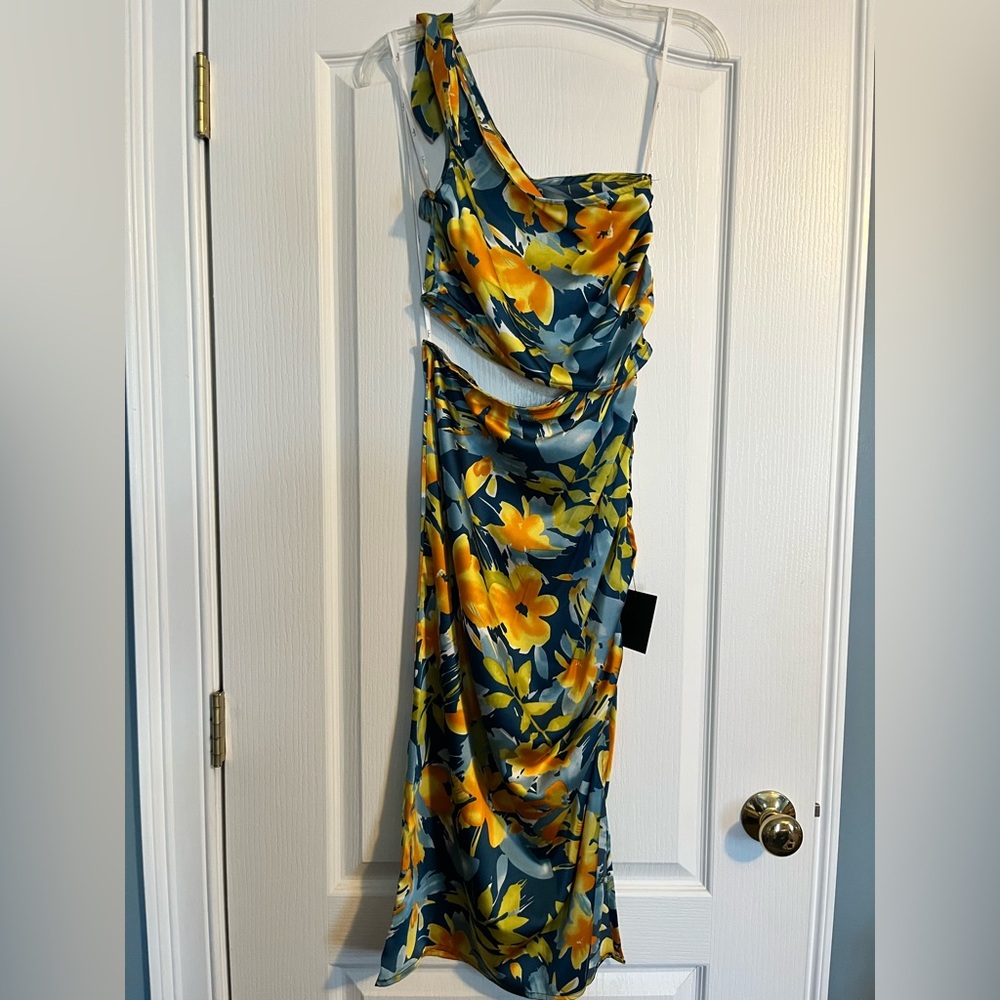 Lulus off the shoulder two-piece dress
